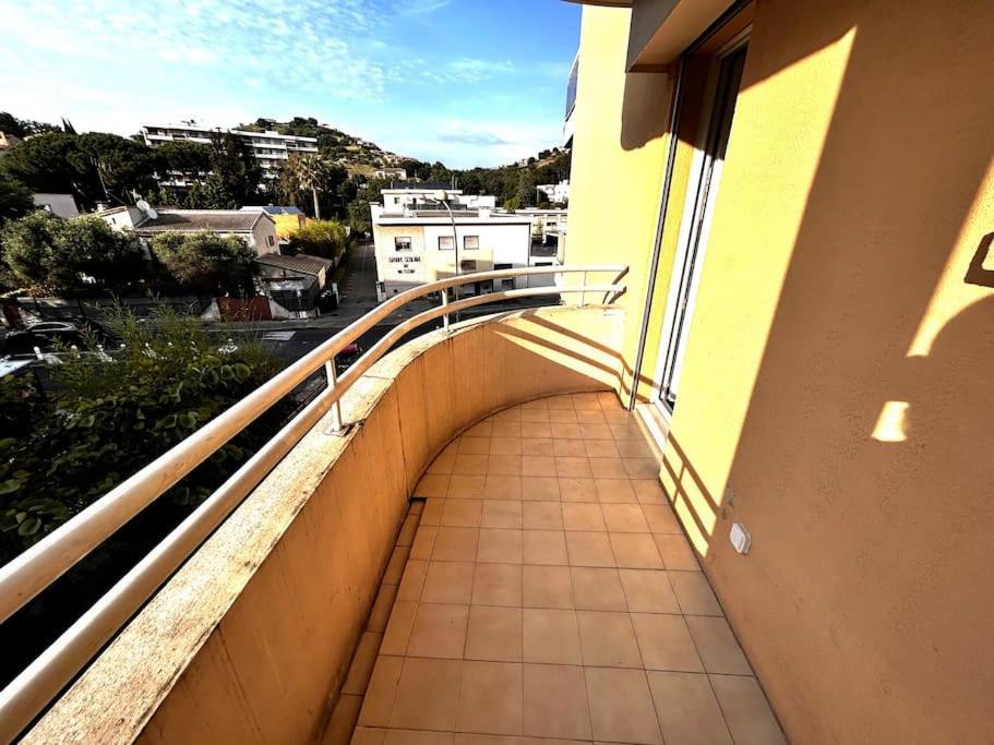 Superbe Climatise Avec Terrasse Proche Appartement
